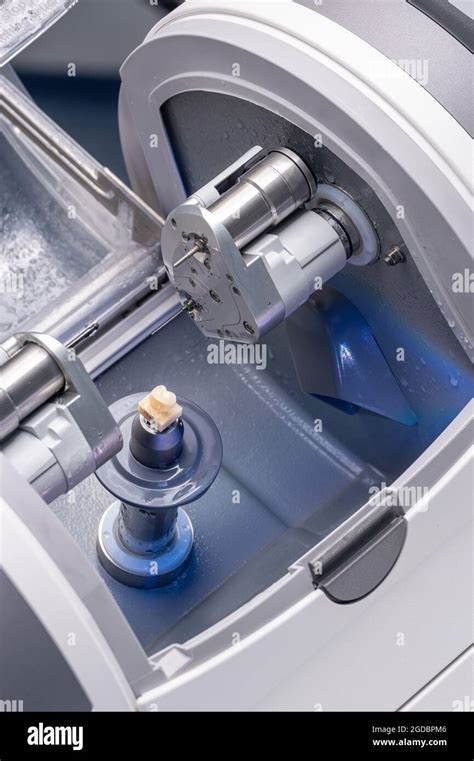 dental milling machine for crowns